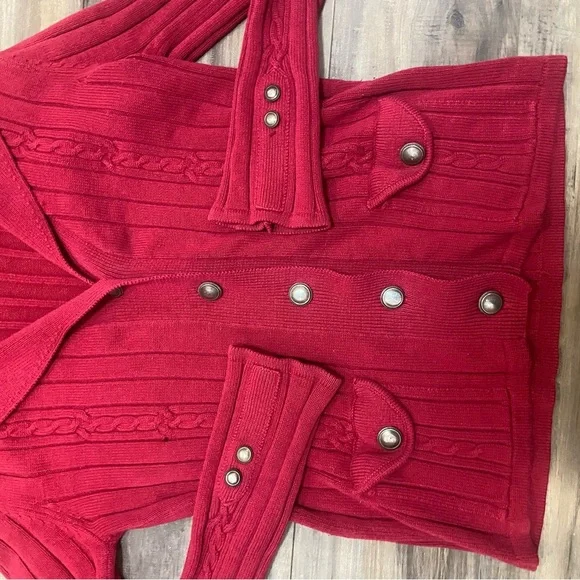 Iconic Y2K Red Cardigan With Collar And Buttons - Picture 2 of 6